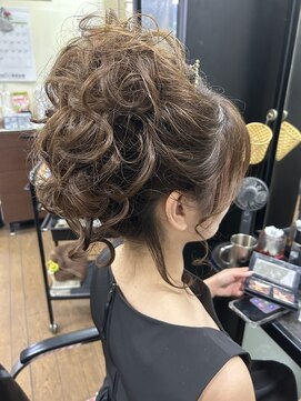 アップポニーテール