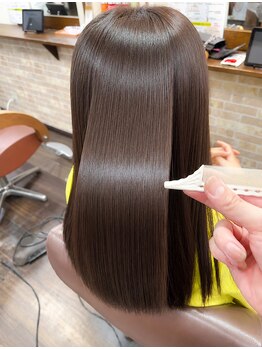 エモーション(Emotion)の写真/最新髪質改善成分トステアで潤いを与え、キラキラ扱いやすい髪へ導くケアを!