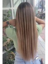 トップシェイプ(TOP SHAPE) 艶ストレートロング×ミルクティーベージュ