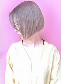ハイブリーチ/モノトーンベージュ/ミニボブ【lamp池袋尾崎】