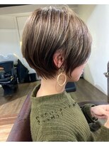 フォーカス(focus)&nbsp;千葉　20代/30代/40代　丸みショート　耳掛けシルエット