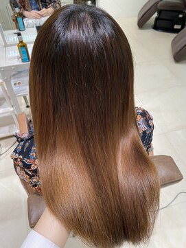 フォルテ 横浜店(FORTE) モテ髪ヘアカタログ、外ハネボブ、ペールベージュ、髪質改善