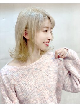 スタンス(stance) 光沢感溢れるハイトーン美肌カラー! ホワイトシルバー!