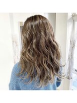 オフ(OFF)&nbsp;ハイライトベージュカラー☆