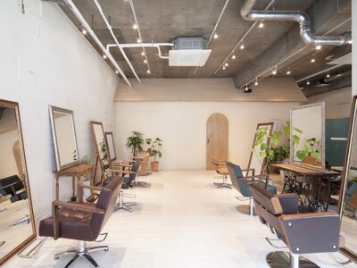 サロン ド ソーホー 蕨(Salon de SOHO)