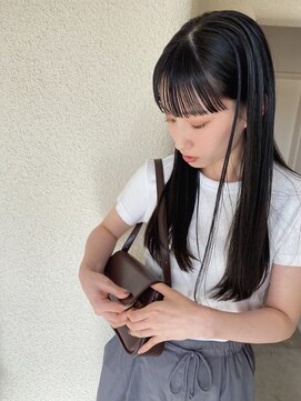 キュー(que) 黒髪ロング