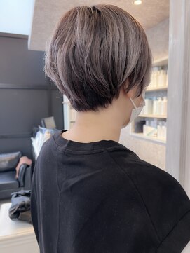 キャアリー(Caary) 福山Caary20代30代40代50代ショートヘア人気小顔補正立体カット