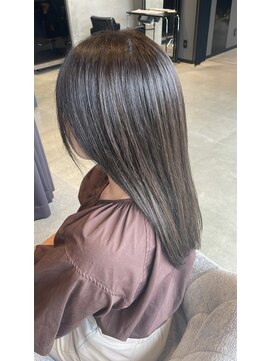 フィオーレ ヘアデザイン(FIORE hair design) スモーキーアッシュ