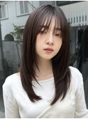 暗髪セミロングレイヤーカット小顔シースルーバングイメチェン