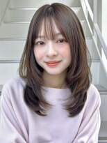 ウル 表参道(HOULe) レイヤーカット 顔まわりレイヤー ベージュカラー 透明感カラー