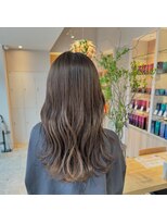 シダミノオ(sida MINOH)&nbsp;20代/30代/40代/デザインカラー/レイヤーカット/グレージュ