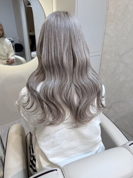 ノエ 心斎橋(Noe) ブリーチ2回～ホワイトグレージュ