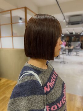 アカラ(acala) ワンレンボブ【20代/30代/イルミナカラー/縮毛矯正/髪質改善】
