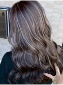 R99 ハイライト白髪白髪ぼかしレイヤーカット