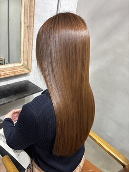 ゴエン(goen)の写真/高い髪質改善技術×骨格補正カットが人気★細部のバランスまで計算し、柔らかな女性らしいデザインに♪