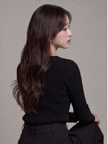 キヴィ(kivi)&nbsp;大人艶髪ロング×透明感グレージュ 暗髪でも垢抜け