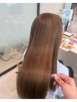 ファムバイアヴァンス(Femme by AVANCE.) 大人かわいい艶髪ロング