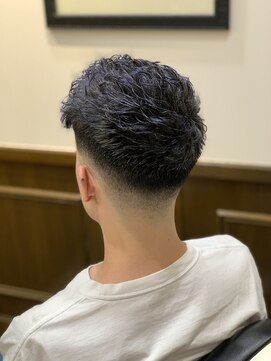 ヒロギンザバーバーショップ 神楽坂店(HIRO GINZA BARBER SHOP) ブルーアッシュフェード