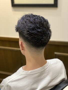 ヒロギンザバーバーショップ 神楽坂店(HIRO GINZA BARBER SHOP) ブルーアッシュフェード