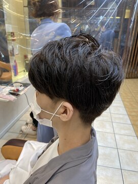 クオリス 上板橋店(QUALIS) 重た目レイヤーマッシュ【ツーブロック×刈り上げ】