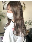 透明感溢れるアッシュグレージュ★