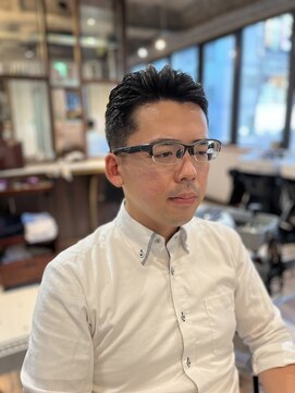 リバレッジ 広尾(Leverage) 外国人風かき上げフェード