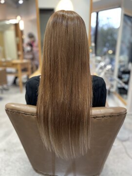 フツーロ 栄(FUTURO) プルエクステ　エクステ　ベージュカラー　インナーカラー