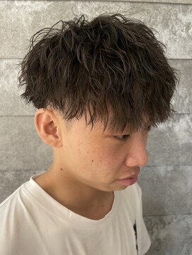 ニアウ 伊勢崎連取店(Niau) メンズマッシュツイストスパイラルパーマメンズパーマ