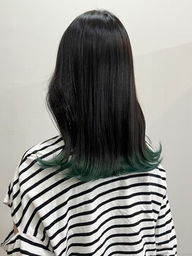 サクラ オモテサンドウ(SAKURA) 裾カラー グリーン デザインカラー 表参道