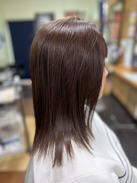 レヴィゼ ハイレイヤーウルフ大人可愛いアッシュラフウェーブくびれヘア