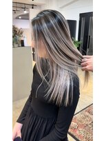 メリー オオサカ(Merly Osaka)&nbsp;ストレートでも可愛いバレイヤージュ