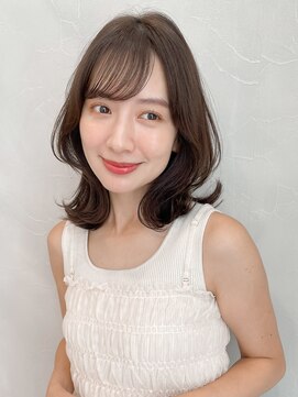 アグノス 青山(Agnos) 縮毛矯正 くびれヘア レイヤーカット アプリコットオレンジ