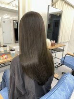 エミン(emyn)&nbsp;髪が変わる【美髪革命】艶髪/髪質改善/縮毛矯正/代々木
