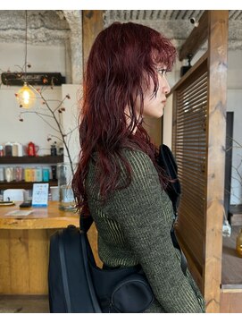 ニーム(nimes) yosuke ボルドーカラーと強めコテ巻きパーマ