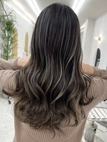 ロエム(Loem)&nbsp;ハイライトカラーグレージュ透け感ケアブリーチ立川