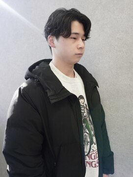 リオールバイニアウ(RE:ALL by Niau) MEN’S HAIR/波巻ツイストスパイラル/フェザーパーマ/太田