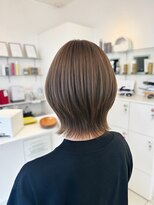 ミント(minto)&nbsp;ボブレイヤー×ベージュカラー艶カラー髪質改善トリートメント