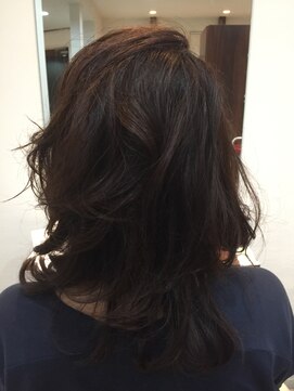 カラーズアンドロッソ(Colors&Rosso) 低温デジタルカールしっかりめ(*^^*)