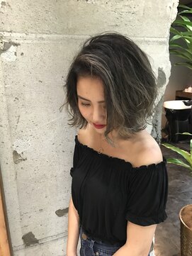 ワエン(WAEN) ホワイトシルバーバレイヤージュ