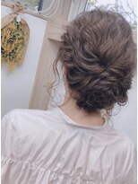 ナンバーエイト(number eight)&nbsp;お呼ばれヘアセット★ゆるふわ波ウェーブ編み込み大人美女ヘア