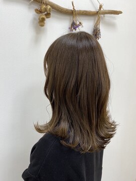 ヘアポジション 大曲北店 HAIR Position 質感で作るミディアムウルフ