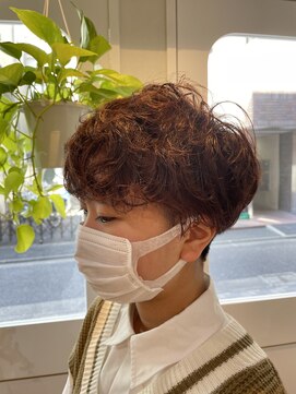 アンテシニヨン(Un the Shiniyon) 刈り上げパーマ