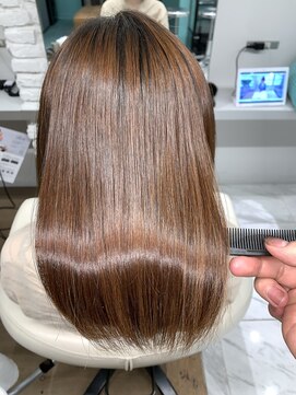 リーホリエ(Lee Horie) 鏡面仕上げ縮毛矯正