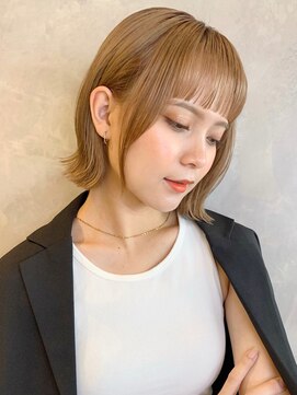 トルネード(TORNADO) 眉上バングのヘルシーボブ 切りっぱなしボブで垢抜けヘアに S729