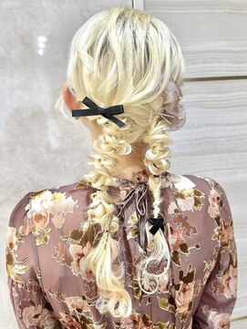 ラビス クローバー(Lovis clover) ヘアセット