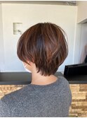 大人女子のイケメンショート ハイライト 短髪メッシュ