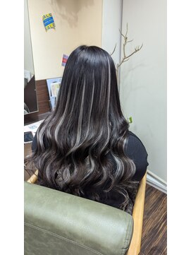 レアナ バイ ニーナ(Leana by NINA) エクステでダメージレス　ハイライト！