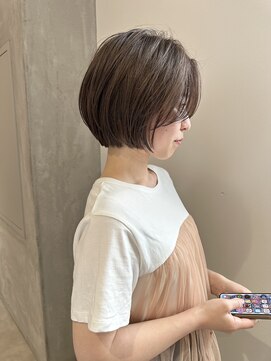 ヨーク(YOKE) YOKE 大人ボブショートボブミルクティーグレーベージュ前髪