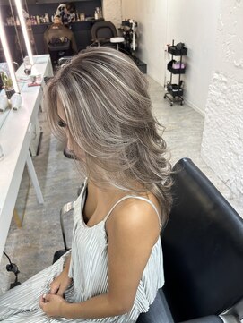 ブレンド 渋谷(BLend) レイヤーカット、ハイライト