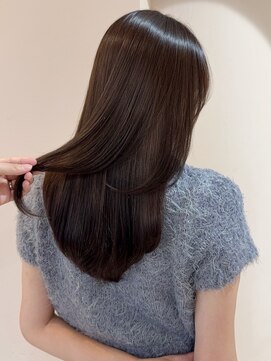 レジナヴィータ 栄(Reginavita) チョコレートブラウン 艶髪 レイヤーカット 髪質改善 20代 10代